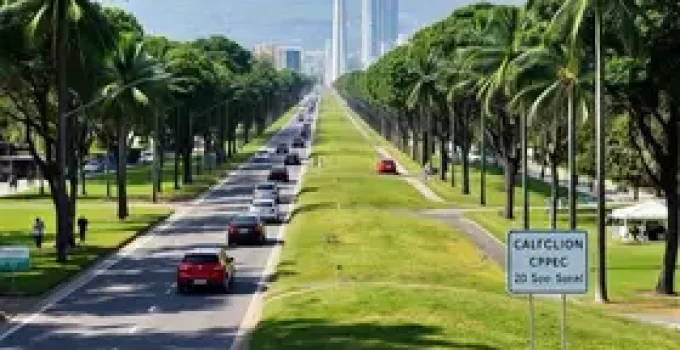 trânsito no Parque dos Poderes